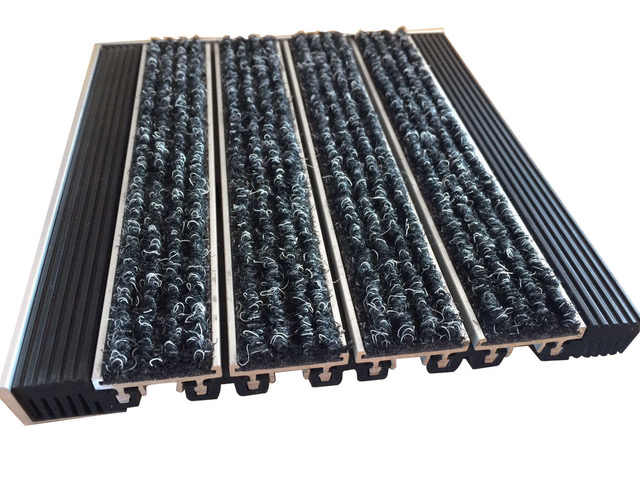 Aluminum Entrance Mats with Carpet Inserts - OBI AL5302